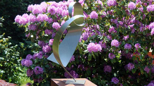 fraai RVS sculptuur van een hart