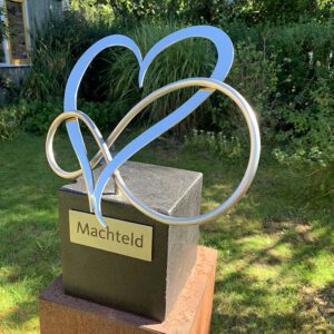 heart and infinity garden sculpture