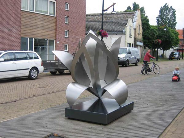 art-commissioned stainless steel sculpture municipality Lelie