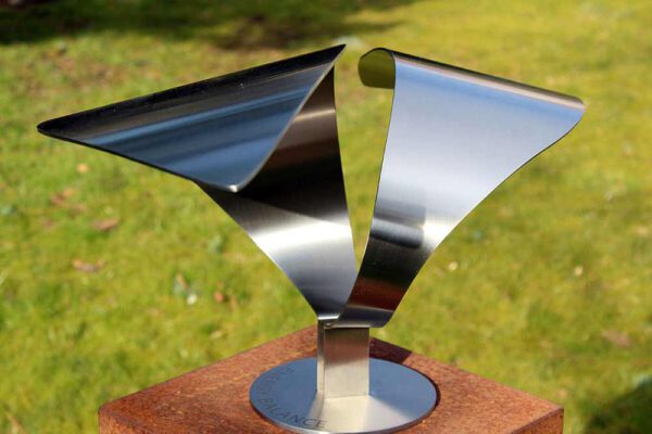 kunstopdracht modern exclusief rvs sculptuur